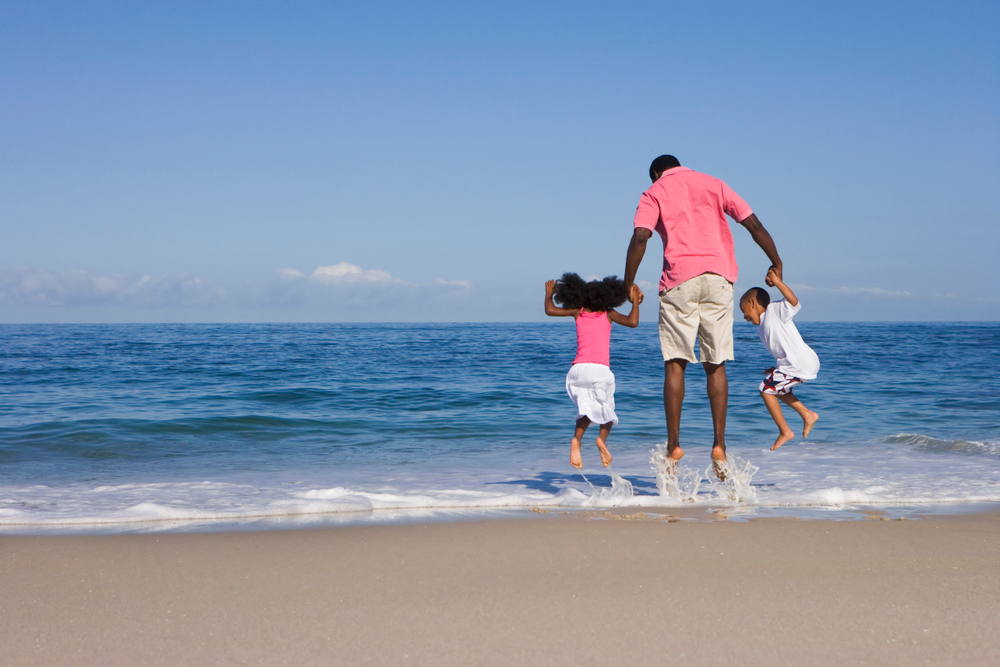 Holidaying Abroad with Your Child After Divorce: What Parents Must Know